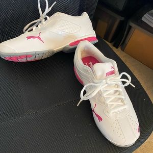 Brand New Puma Sneakers size 8